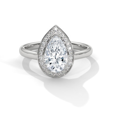 Pear-Cut Diamond Engagement Ring with Halo Setting – Captivating Elegance
